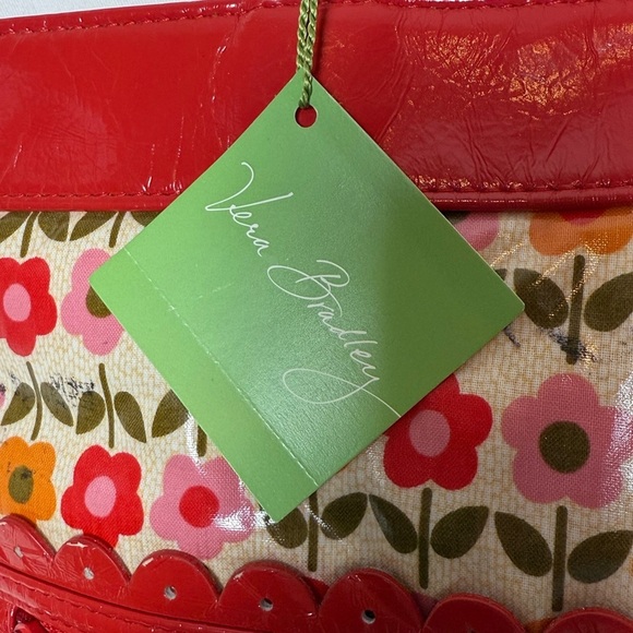 Vera Bradley Everything Nice Tote
Folkloric "Frill" Has Tag, Not New. *Flaw* - Picture 4 of 9